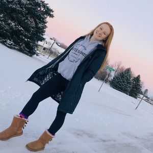 Meet your Posher, Chloe